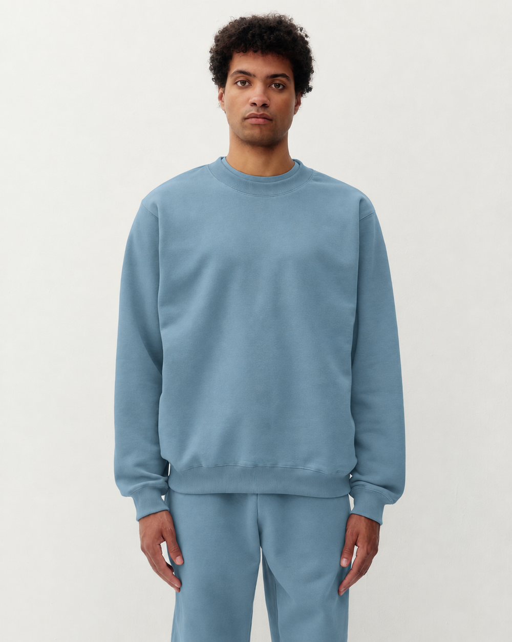 Essential Crew Sweatshirt