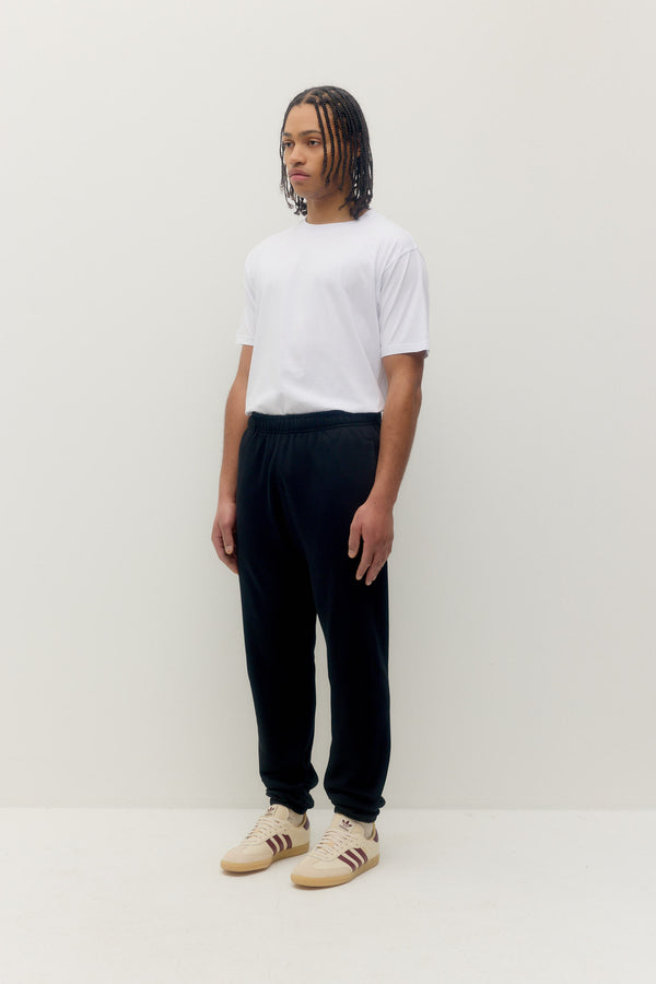 Essential Sweatpant